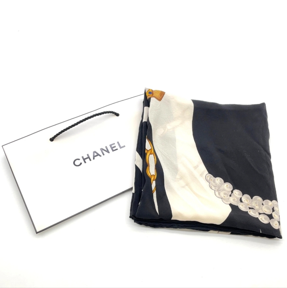 Authentic Chanel Coco Mark Dot Mademoiselle Black/White Silk Scarf - Picture 2 of 13